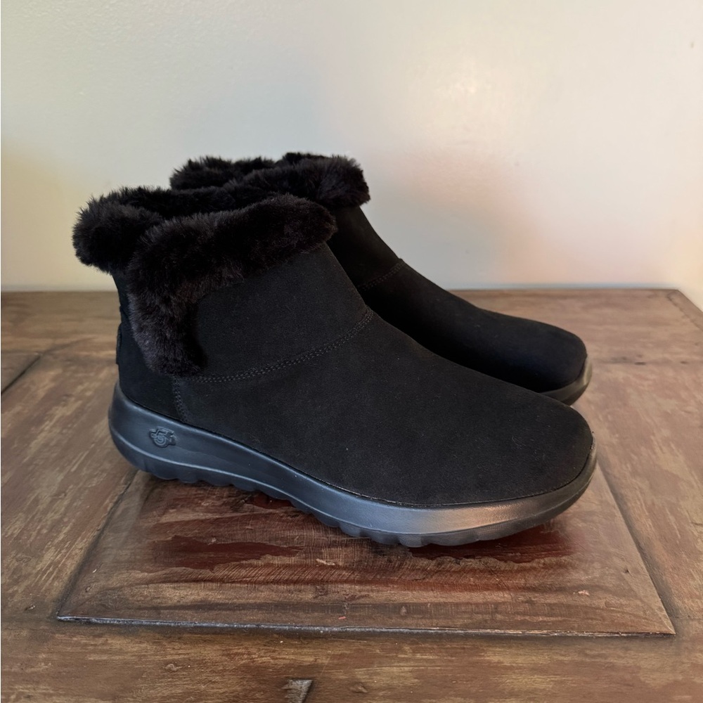 Skechers On The Go Joy black suede faux fur slip in ankle boots women’s‎ 7.5